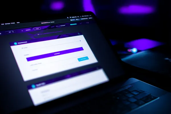 A confident dealer surrounded by casino chips inviting players to access their ZS999 account, reflecting quick and easy login options.